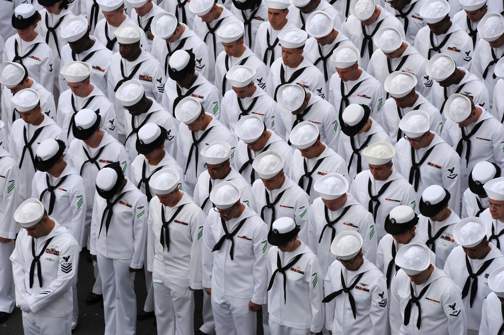 USS Makin Island change of command