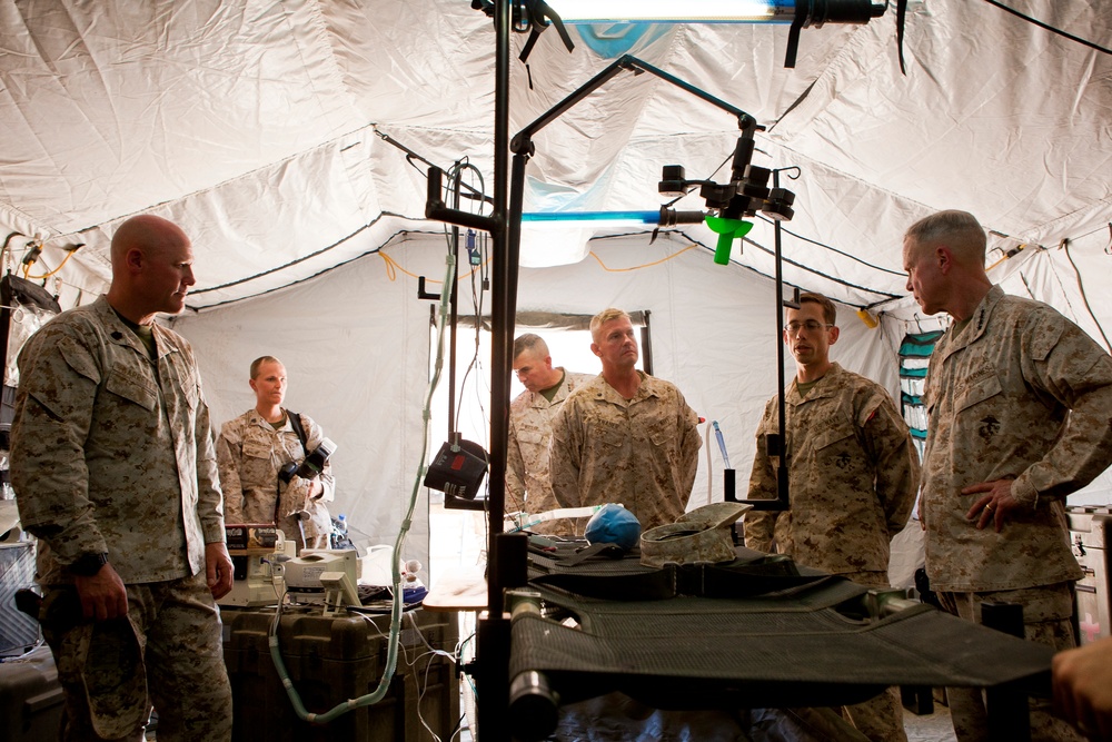 The Commandant and Sergeant Major of the Marine Corps Visit Marines With CLR-2