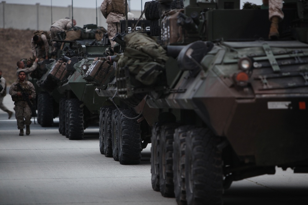 Dawn Blitz 2013 3D LAR &amp; ACU-5 LCAC Operations