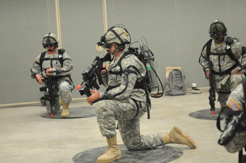 Reserve Soldiers train with latest virtual reality technology