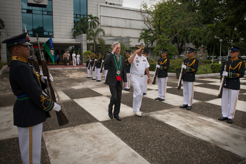 SECNAV visits Philippines