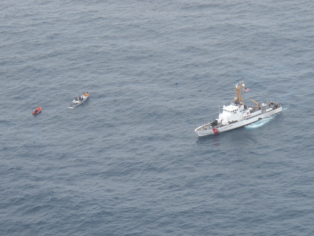Coast Guard, Mexican navy disrupt smuggling attempt