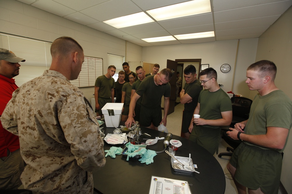 CBRN Marines respond to chemical warfare threat