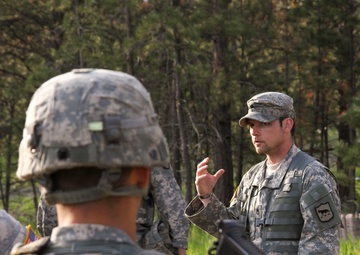 94th Military Police Company Conducts Dismounted Patrol Training at Golden Coyote 2013