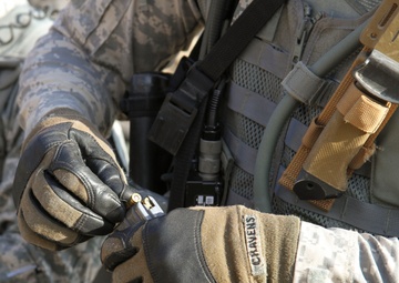 94th Military Police Company Conducts Dismounted Patrol Training at Golden Coyote 2013