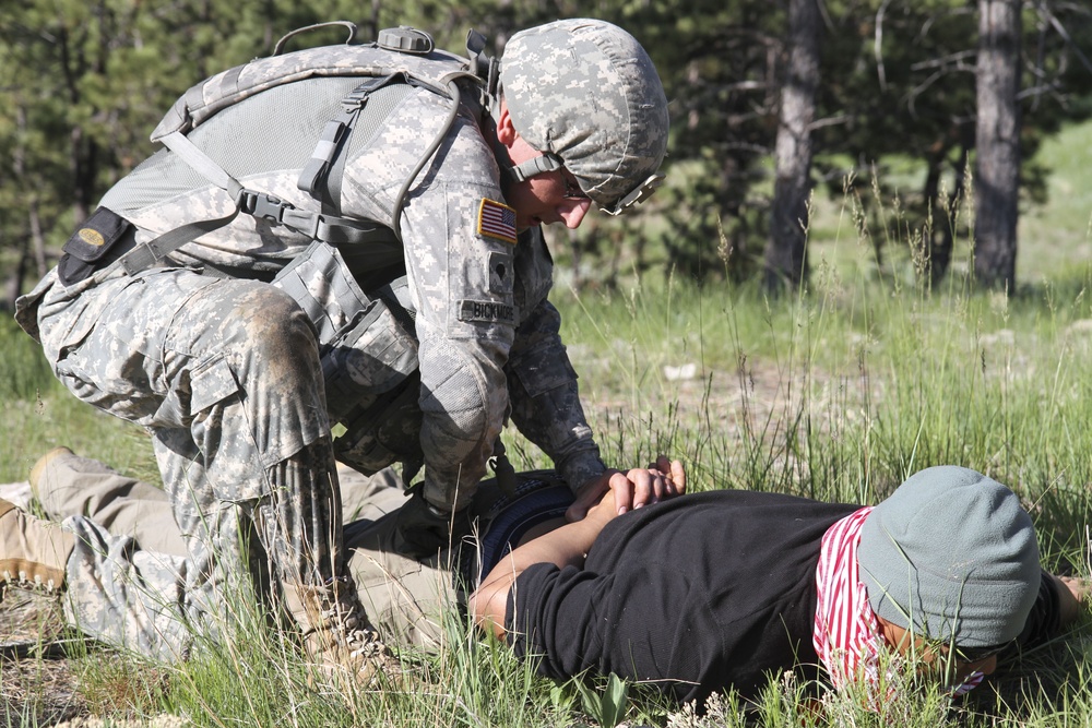 94th Military Police Company Conducts Dismounted Patrol Training at Golden Coyote 2013