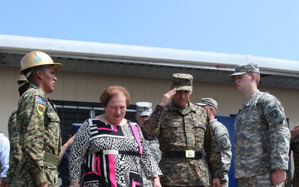 Beyond the Horizon - El Salvador 2013 closing ceremony