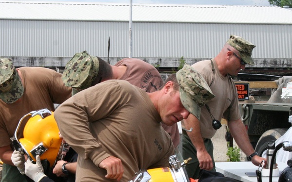 Underwater Construction Team 1 conducts Construction Readiness Training