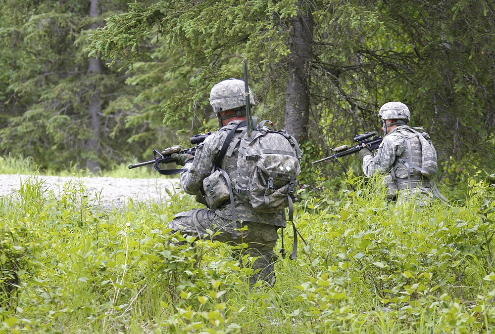 Alaska cavalry unit conducts dismounted live-fire exercise