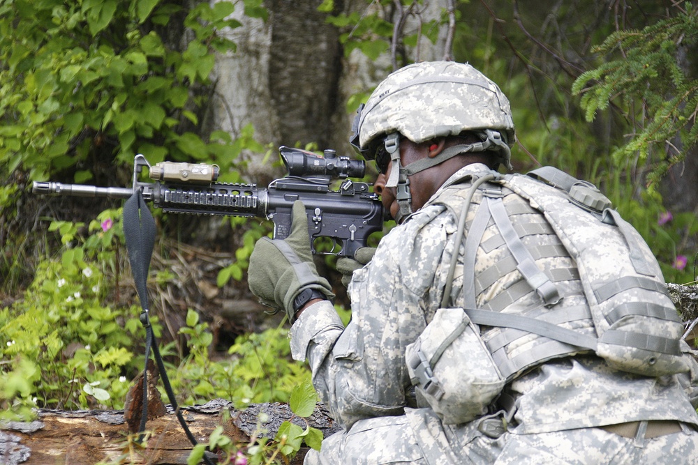 Alaska cavalry unit conducts dismounted live-fire exercise