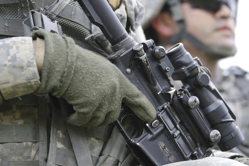Alaska cavalry unit conducts dismounted live-fire exercise