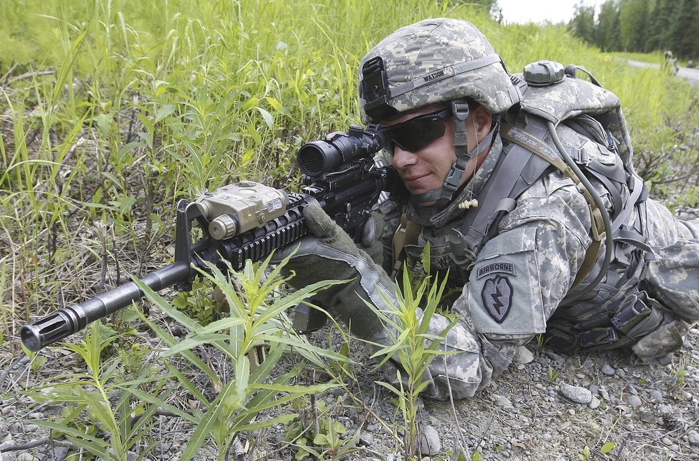Alaska cavalry unit conducts dismounted live-fire exercise