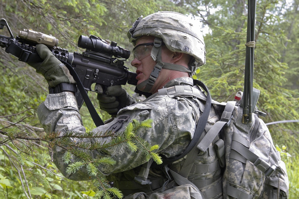 Alaska cavalry unit conducts dismounted live-fire exercise