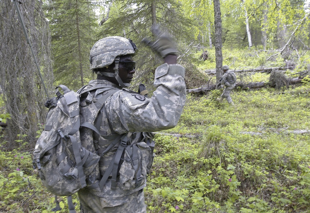 Alaska cavalry unit conducts dismounted live-fire exercise