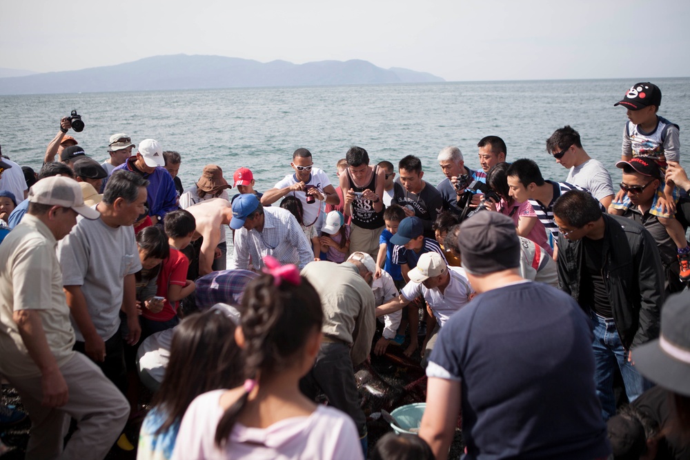 Marines ‘dragnet’ during annual fishing festival