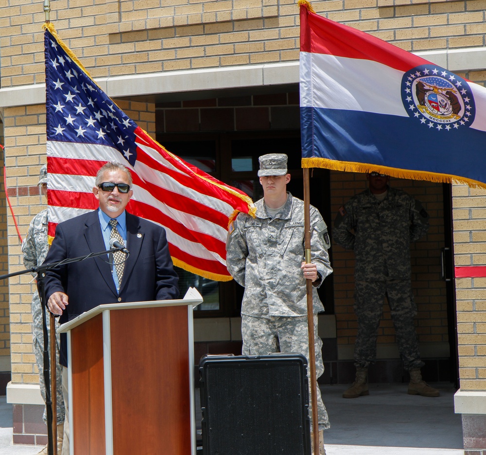 Mayor speaks at Army Training Center in Belton, Mo.
