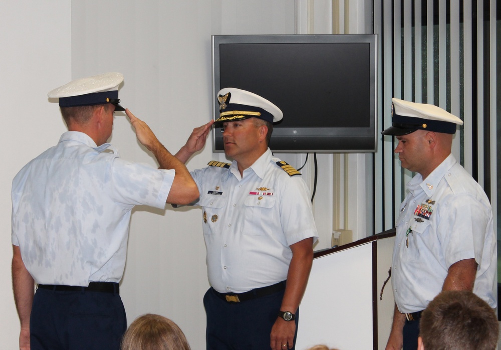 dvids-images-station-milwaukee-change-of-command-ceremony-image-2