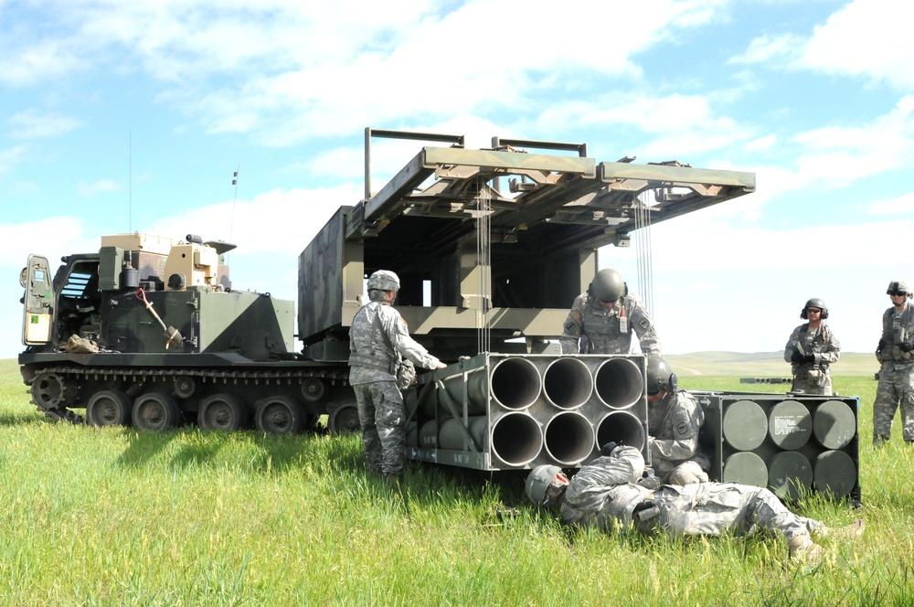 147th Field Artillery conducts live-fire operation in Wyo.
