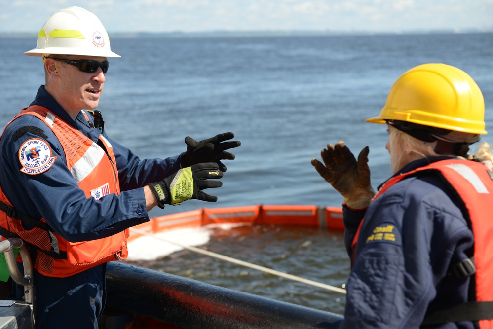 US Coast Guard, Canadian Coast Guard oil spill recovery training at CANUSLANT