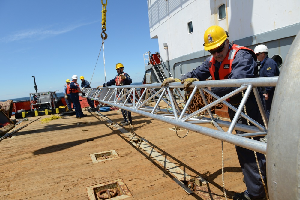 US Coast Guard, Canadian Coast Guard oil spill recovery training at CANUSLANT