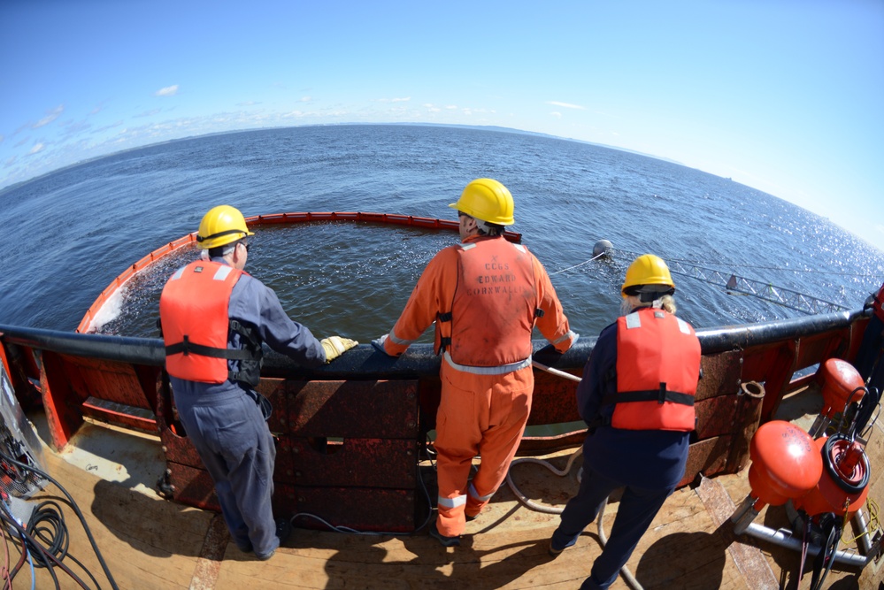 US Coast Guard, Canadian Coast Guard oil spill recovery training at CANUSLANT
