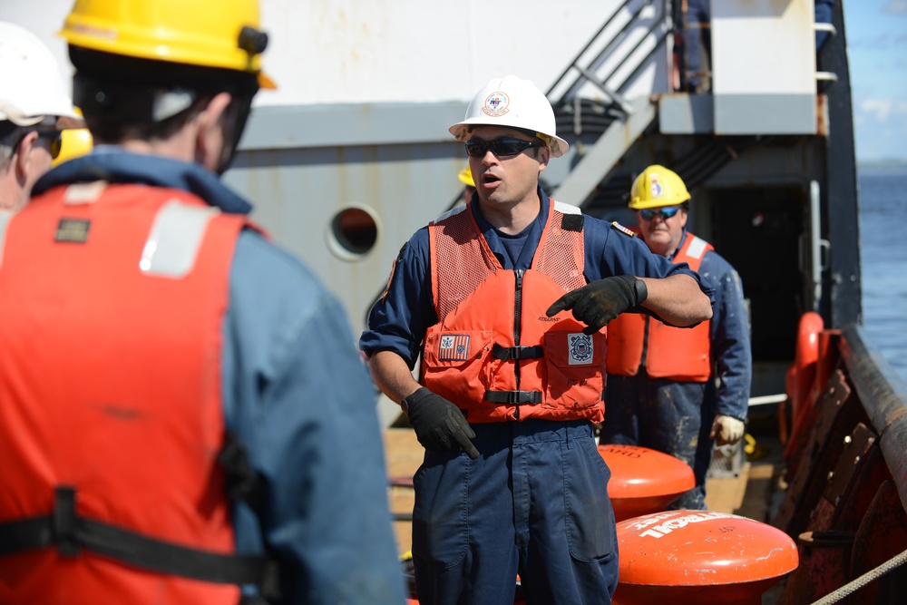 US Coast Guard, Canadian Coast Guard oil spill recovery training at CANUSLANT