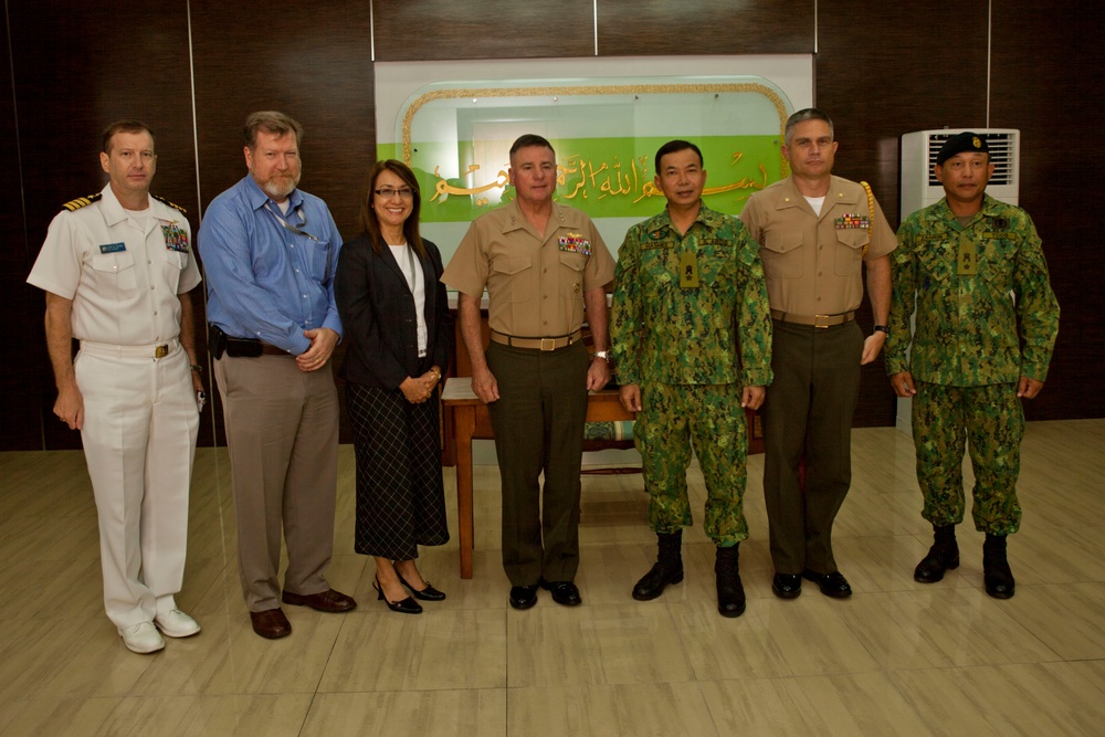 Bruneians welcome senior US military officials