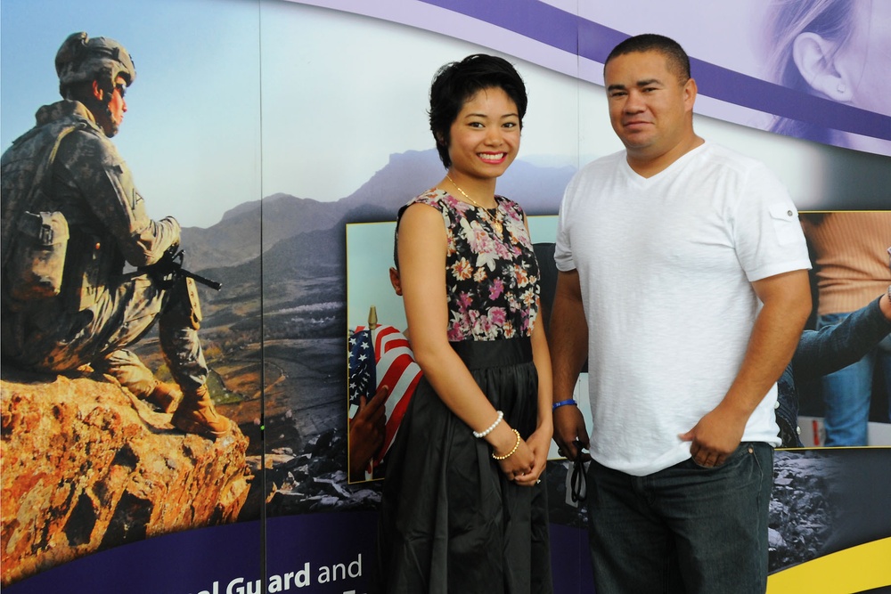 Soldier and mentor attend yellow ribbon program