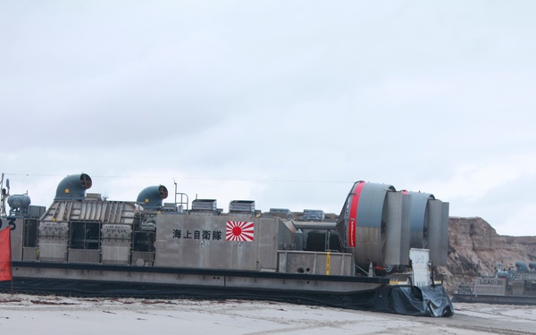 US and coalition forces conduct amphibious landing on Red Beach