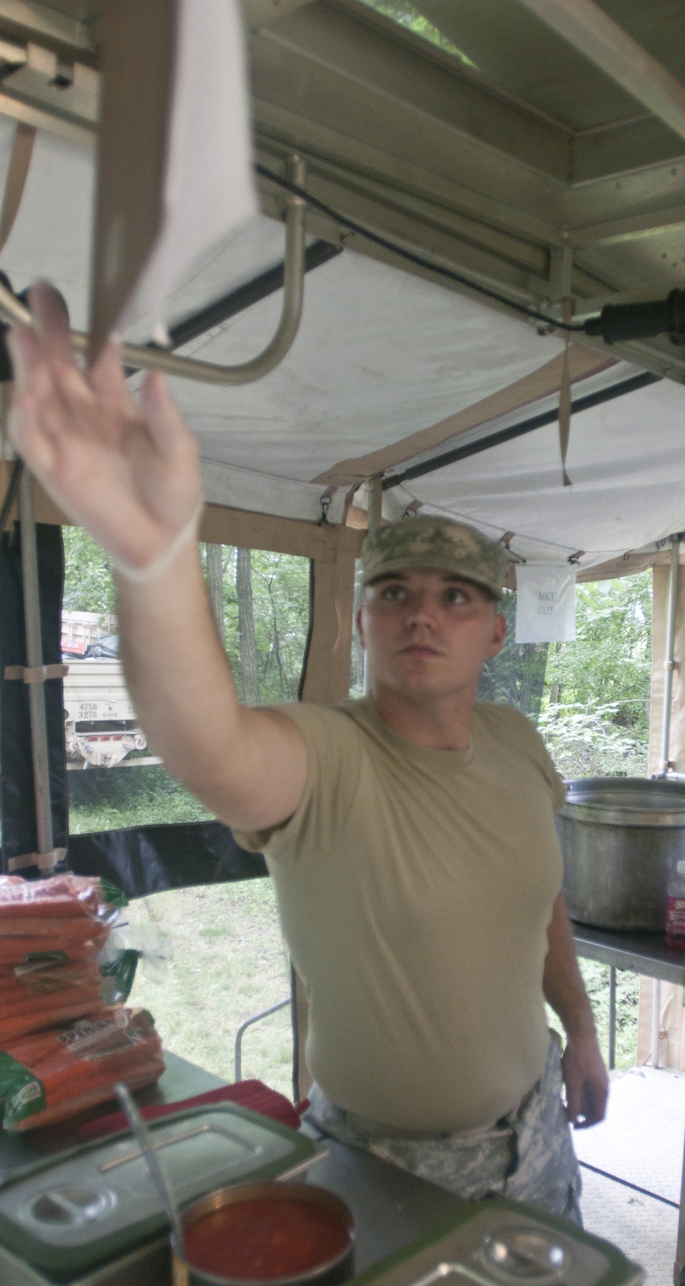 Army Reserve cooks turn drill into competition