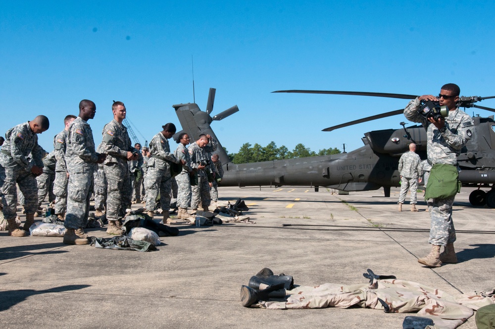 82nd CAB aviators train to decontaminate helicopters, personnel