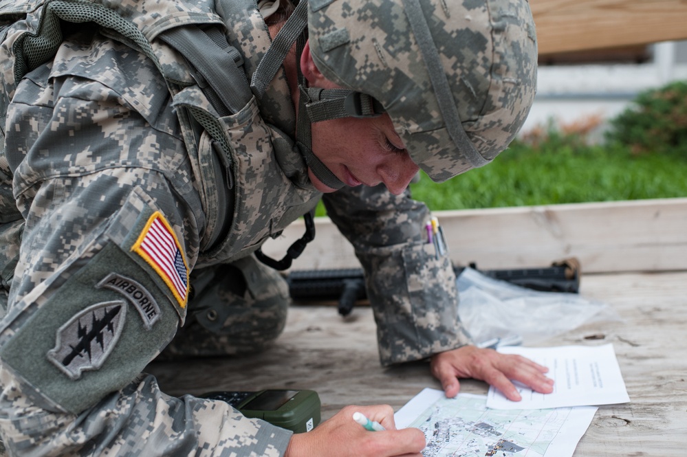 2013 U.S. Army Reserve Best Warrior Competiton:  Urban Orienteering