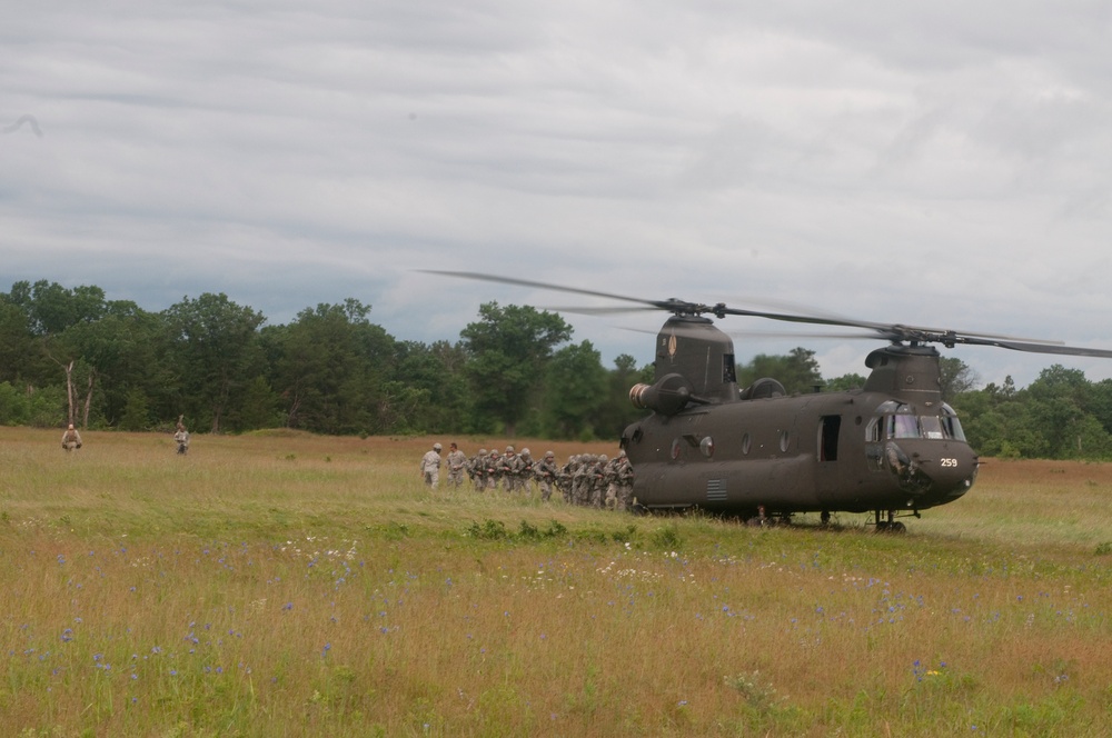 2013 Army Reserve Best Warrior- Chinook Helicopter Mission