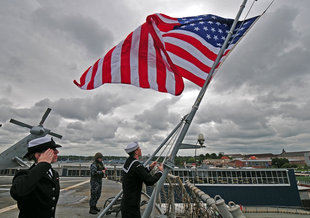 USS Mount Whitney departs Kiel