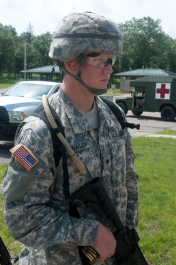 2013 Army Reserve Best Warrior- Reservist reaches for gold, active duty career