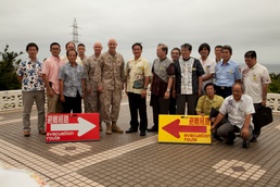 Ginowan, Futenma officials sign agreement specifying disaster preparedness procedures