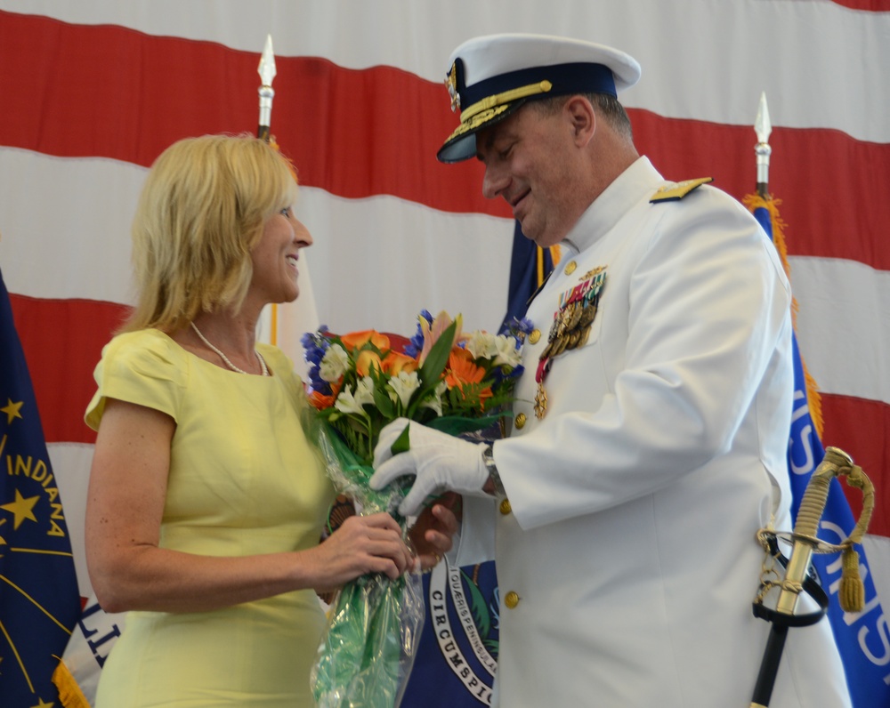 Parks retires after 35-year Coast Guard career