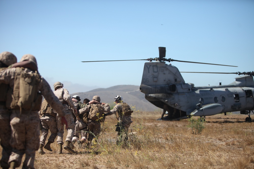 1st Medical Bn., 2/5 conduct mass casualty exercise during Dawn Blitz