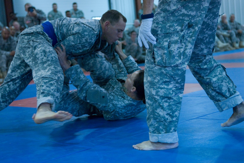 2013 Army Reserve Best Warrior Competition, Combatives Tournament