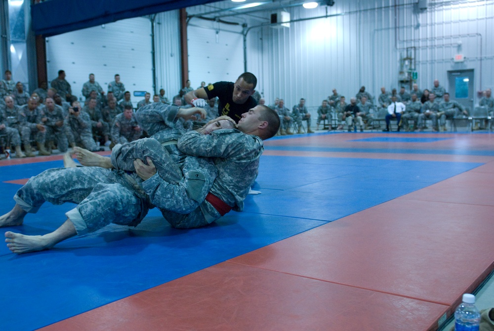 2013 Army Reserve Best Warrior Competition, Combatives Tournament