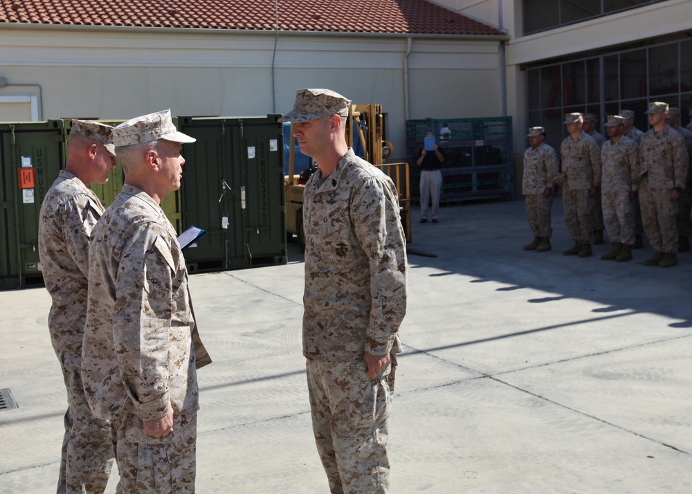 Senior Sailor promoted to master chief by Gen. Amos