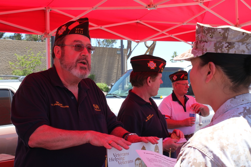 A few good steaks: Marines, sailors enjoy lunch with local VFW