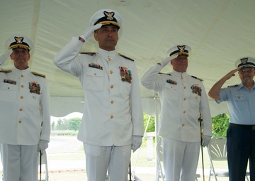 Sector Long Island Sound holds change of command ceremony