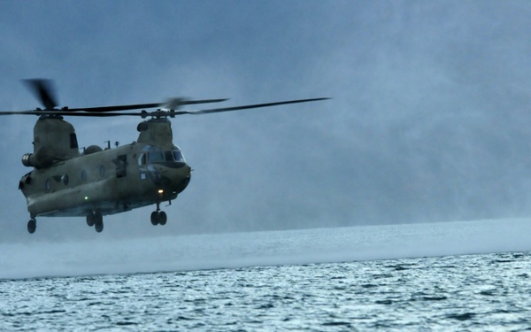 25th CAB trains with Navy divers