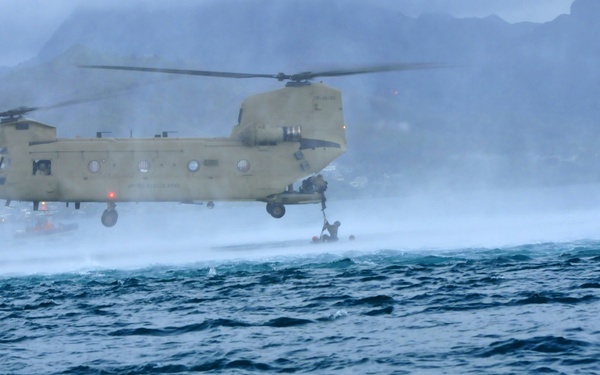 25th CAB trains with Navy divers
