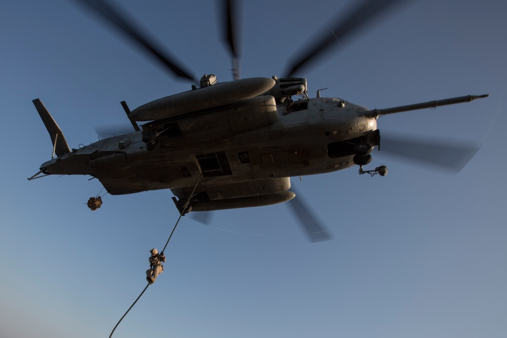 USS Kearsarge flight deck action