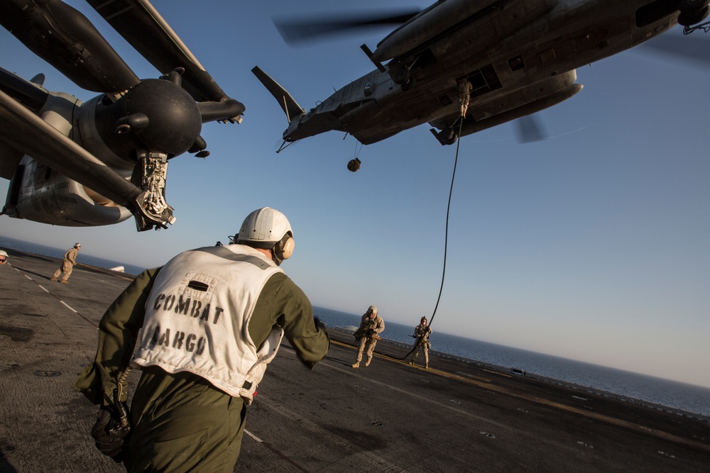 USS Kearsarge flight deck action