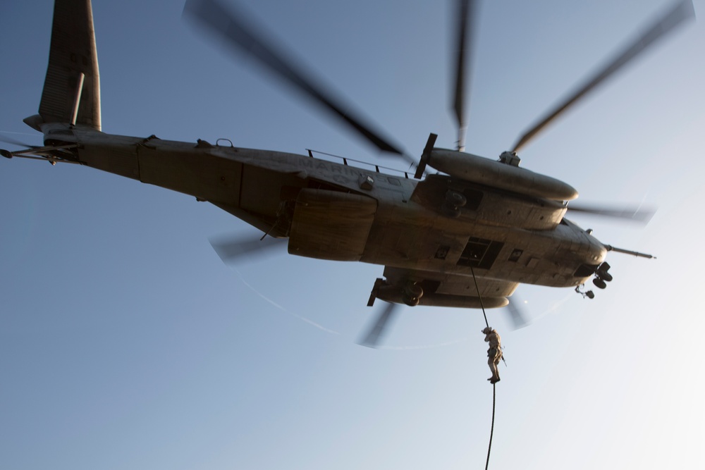 USS Kearsarge flight deck action