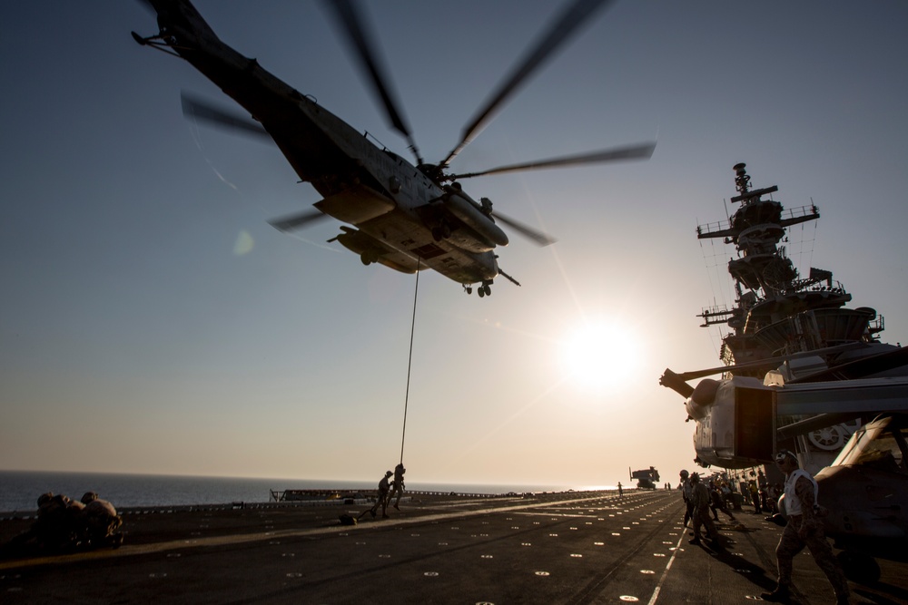 USS Kearsarge flight deck action