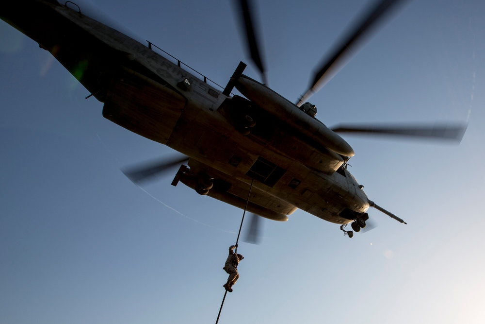 USS Kearsarge flight deck action